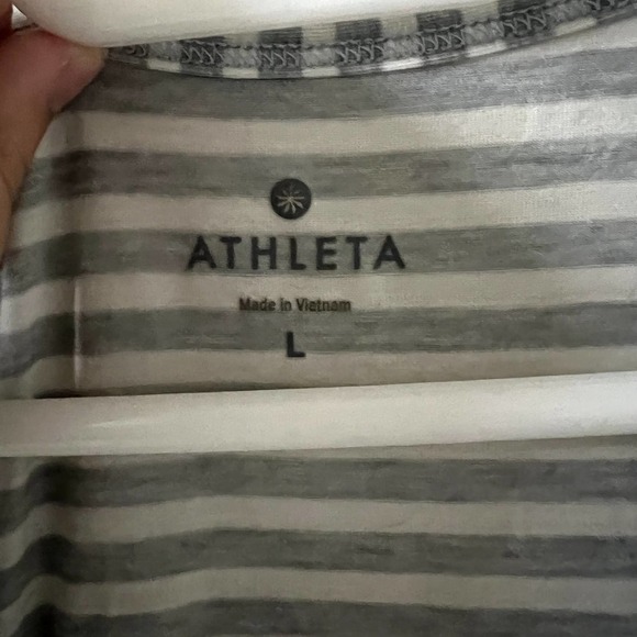Athleta Essence Low Muscle Swing Tank Top Grey White Stripe Size Large - Picture 3 of 6